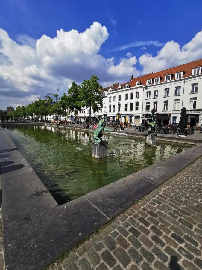 Charming Duplex On The Canal Bryssel Exteriör bild